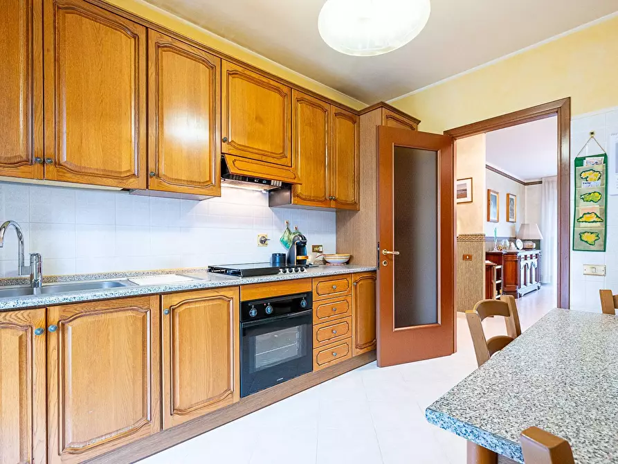 Immagine 10 di Appartamento in vendita  in via Marzabotto 12 a Collegno