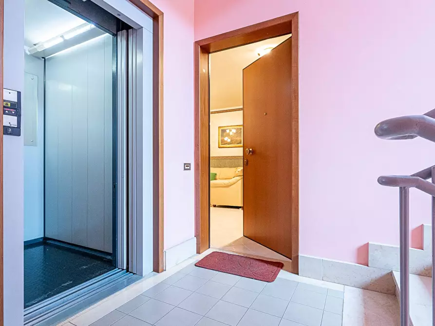 Immagine 25 di Appartamento in vendita  in via Marzabotto 12 a Collegno