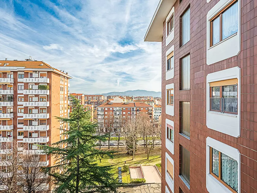 Immagine 25 di Appartamento in vendita  in corso Salvemini 10 a Torino