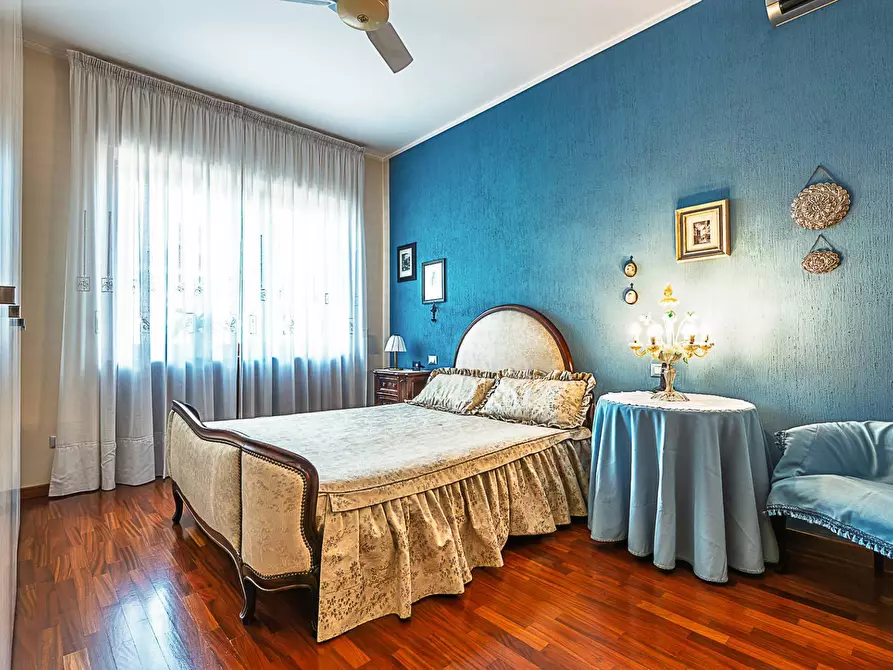 Immagine 15 di Appartamento in vendita  in corso Salvemini 10 a Torino