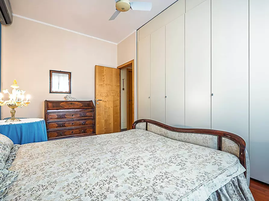 Immagine 18 di Appartamento in vendita  in corso Salvemini 10 a Torino