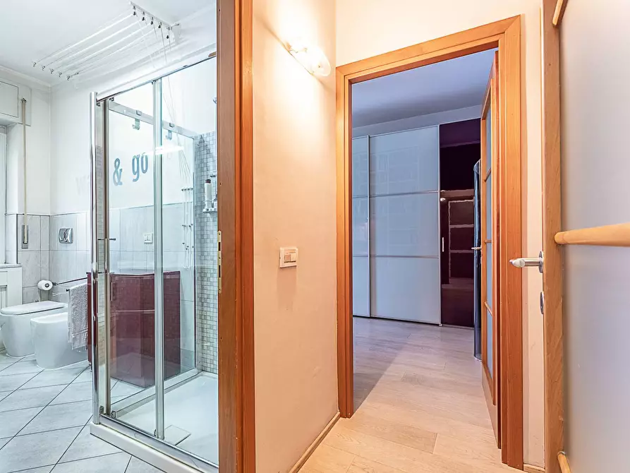 Immagine 21 di Appartamento in vendita  in corso Salvemini 8 a Torino