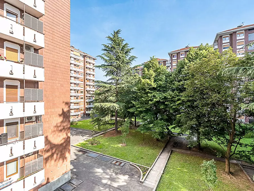 Immagine 31 di Appartamento in vendita  in corso Salvemini 8 a Torino