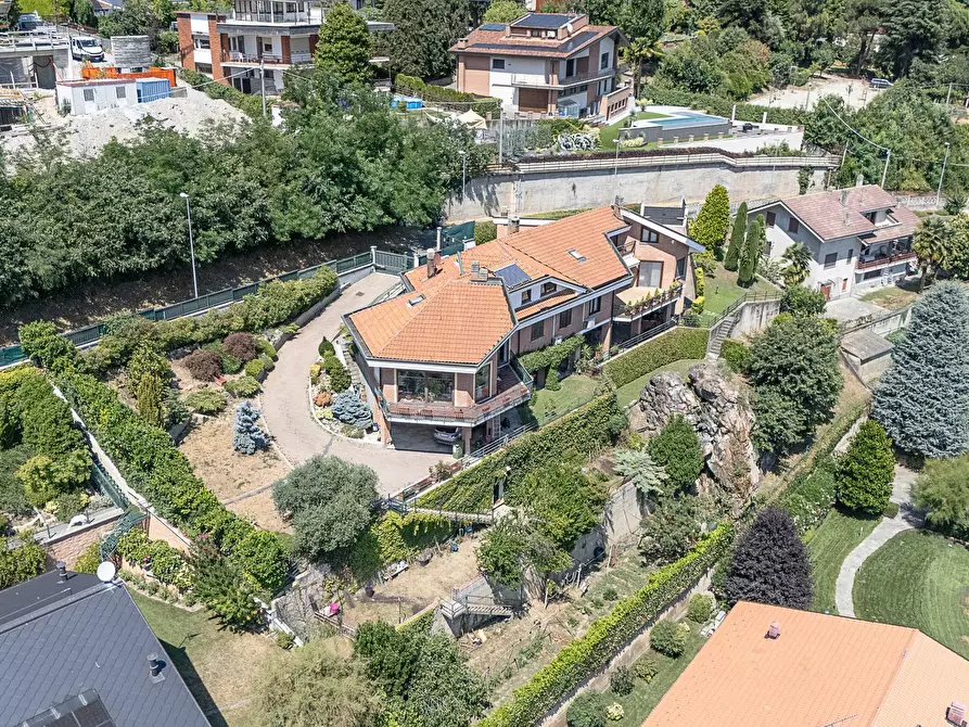 Immagine 1 di Villa in vendita  in Strada Pozzetto 9 bis a Rivoli