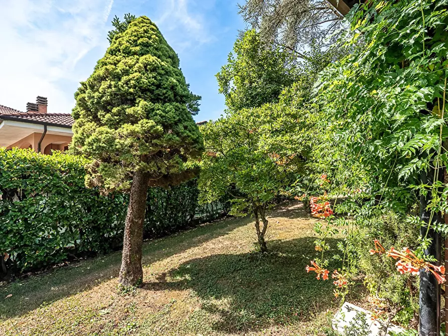 Immagine 25 di Villa in vendita  in via Vietta 3 a Castellamonte
