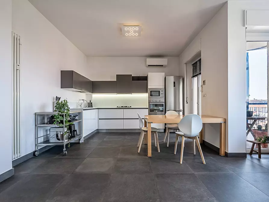 Immagine 5 di Appartamento in vendita  in Via Boston a Torino
