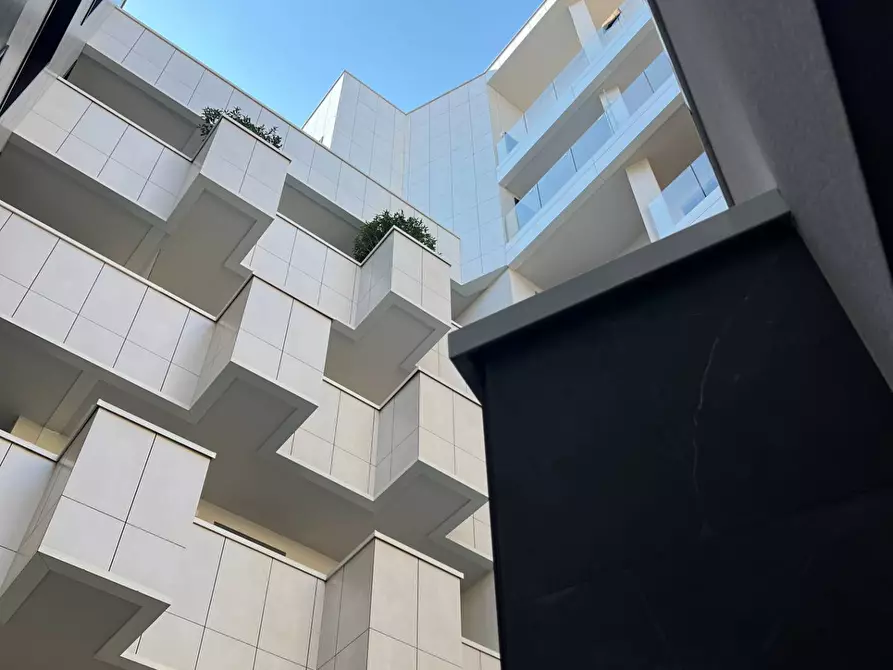 Immagine 9 di Appartamento in vendita  in via Manfredo Camperio 4 a Monza