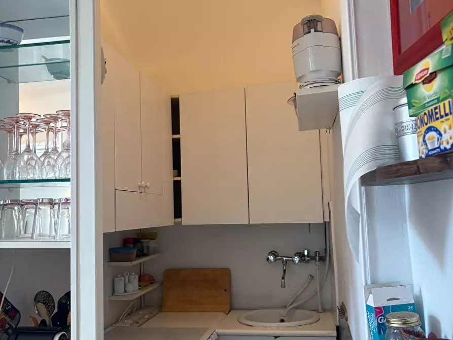 Immagine 15 di Appartamento in vendita  in corso Nazario Sauro 61 a San Remo