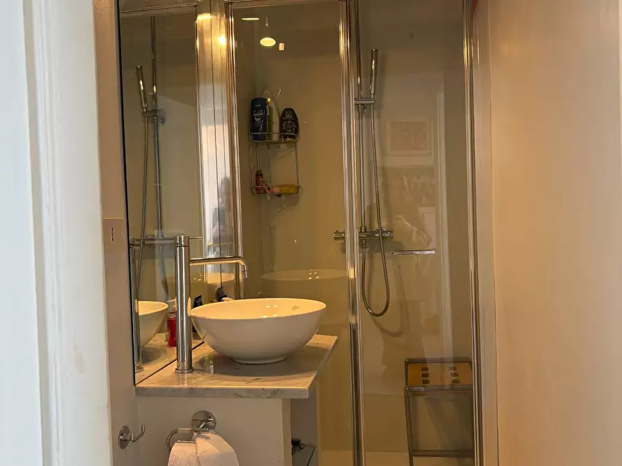 Immagine 20 di Appartamento in vendita  in corso Nazario Sauro 61 a San Remo