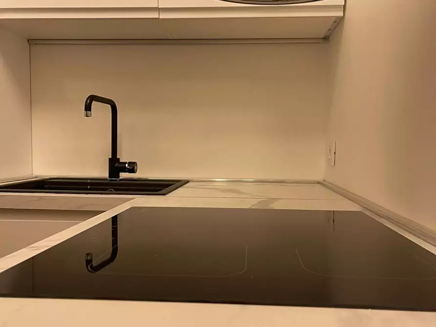 Immagine 12 di Appartamento in vendita  in via Gran S.Bernardo 11 a Milano