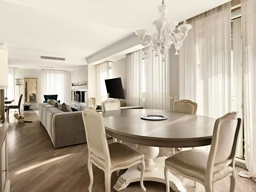 Immagine 7 di Appartamento in vendita  in VIA CAVALLOTTI 116 a Monza