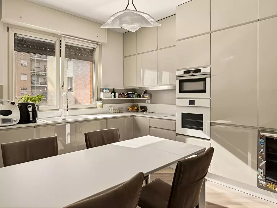 Immagine 10 di Appartamento in vendita  in VIA CAVALLOTTI 116 a Monza