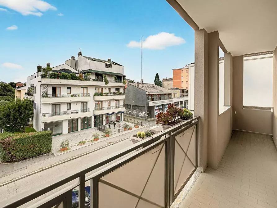 Immagine 11 di Appartamento in vendita  in VIA CAVALLOTTI 116 a Monza