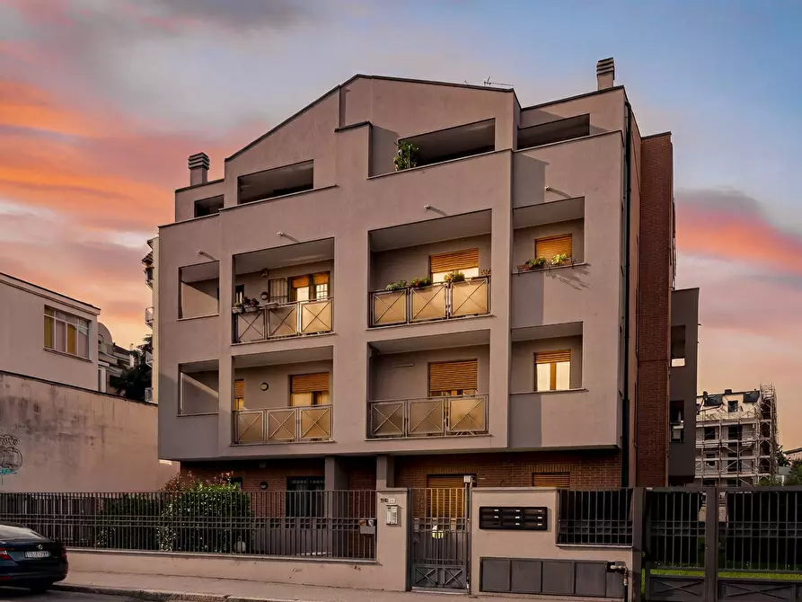 Immagine 31 di Appartamento in vendita  in VIA CAVALLOTTI 116 a Monza