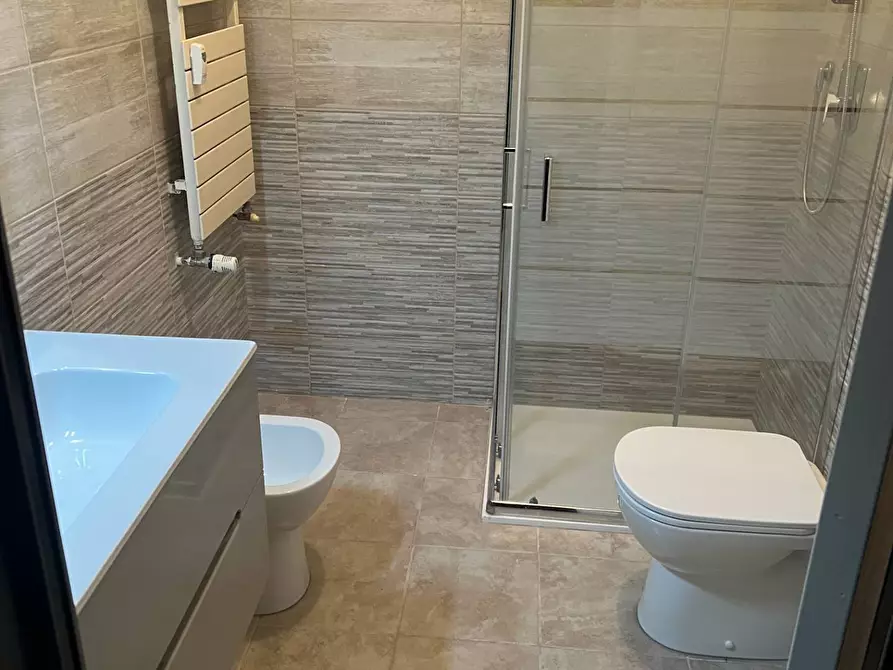 Immagine 12 di Ufficio in affitto  in via Villa 1 a Monza