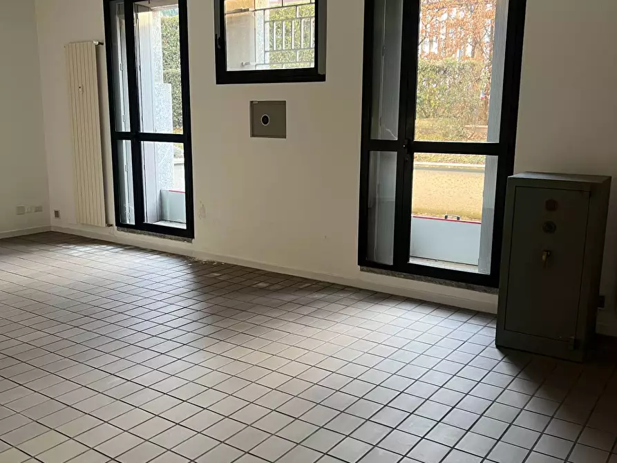 Immagine 2 di Ufficio in affitto  in via Villa 1 a Monza