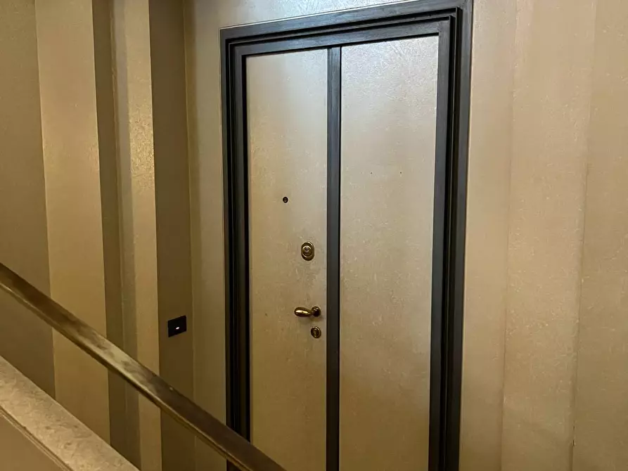 Immagine 15 di Ufficio in affitto  in via Villa 1 a Monza