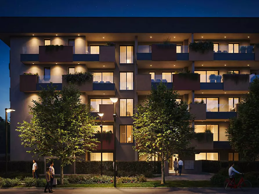 Immagine 8 di Appartamento in vendita  in Via Monte Albenza 10 a Monza