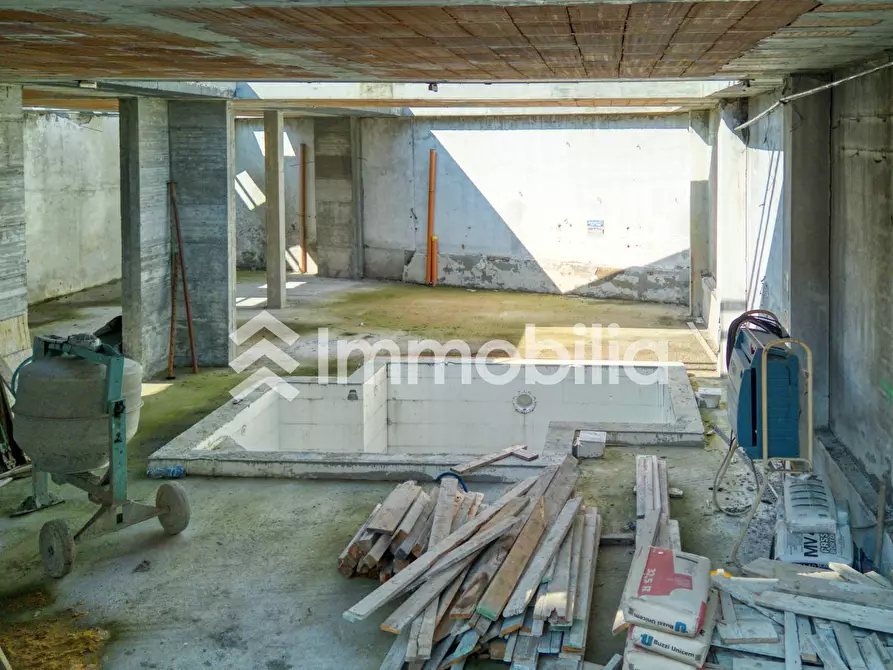 Immagine 7 di Casa indipendente in vendita  in Via Tempio Pausania 39 a Torino