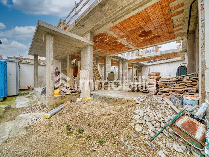 Immagine 12 di Casa indipendente in vendita  in Via Tempio Pausania 39 a Torino