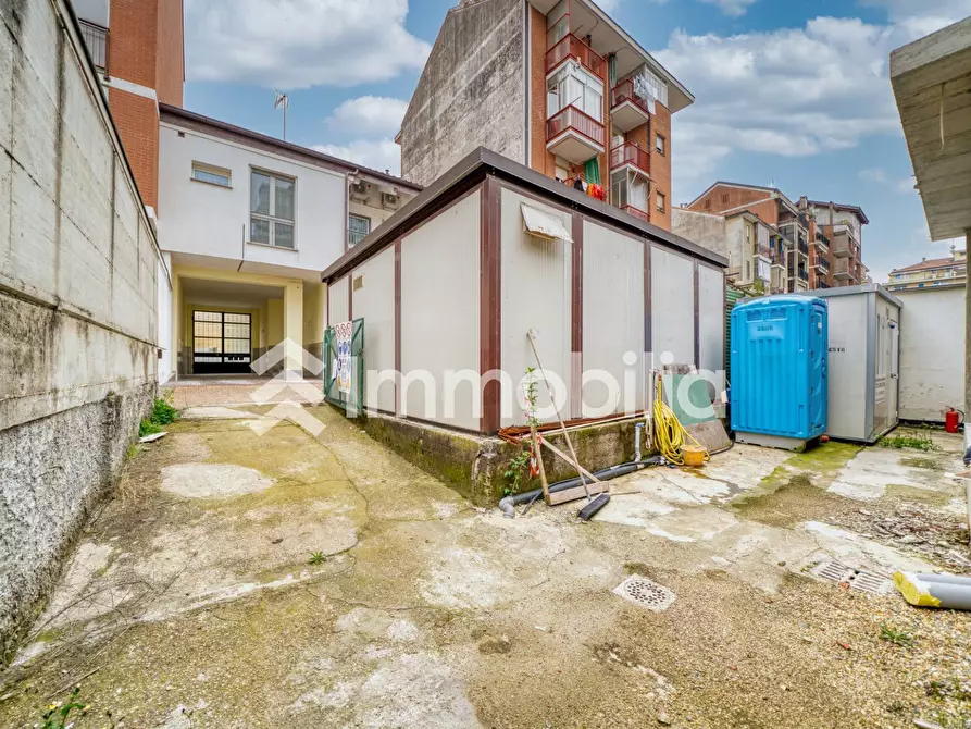 Immagine 22 di Casa indipendente in vendita  in Via Tempio Pausania 39 a Torino