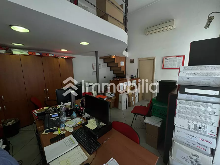 Immagine 14 di Locale commerciale in vendita  in Via Bertola 14 a Torino