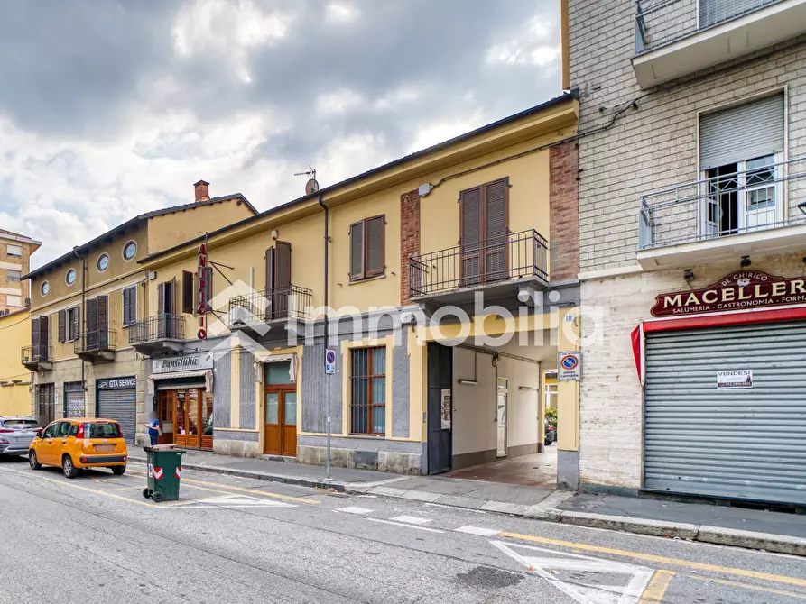 Immagine 1 di Casa indipendente in vendita  in Strada Provinciale Di Lanzo 111 a Torino
