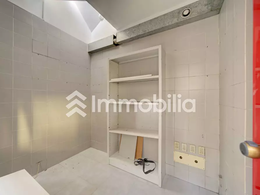 Immagine 12 di Ufficio in vendita  in Via Francesco Millio 41 a Torino