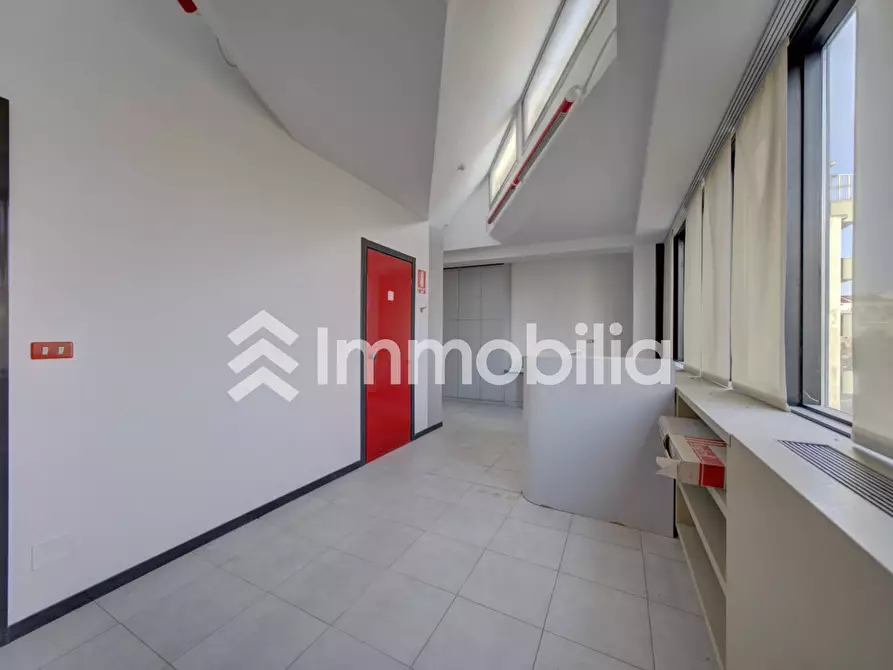 Immagine 21 di Ufficio in vendita  in Via Francesco Millio 41 a Torino