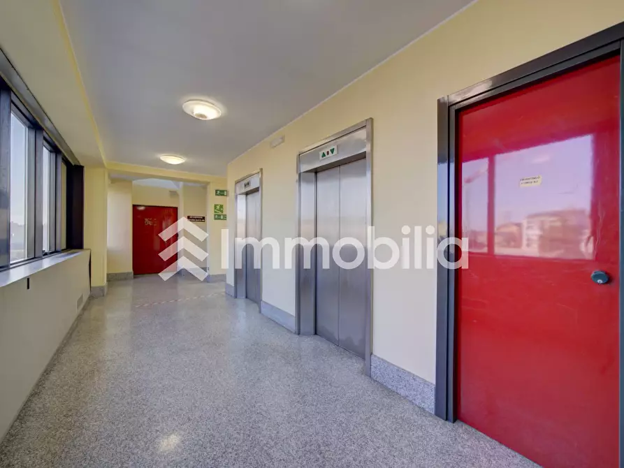 Immagine 26 di Ufficio in vendita  in Via Francesco Millio 41 a Torino