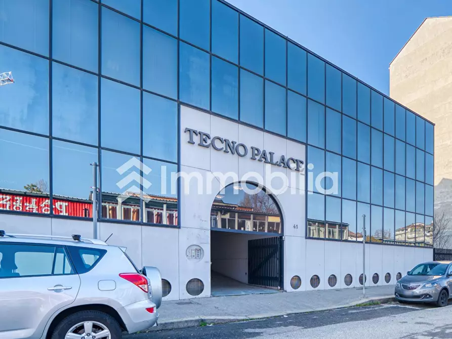 Immagine 2 di Ufficio in vendita  in Via Francesco Millio 41 a Torino
