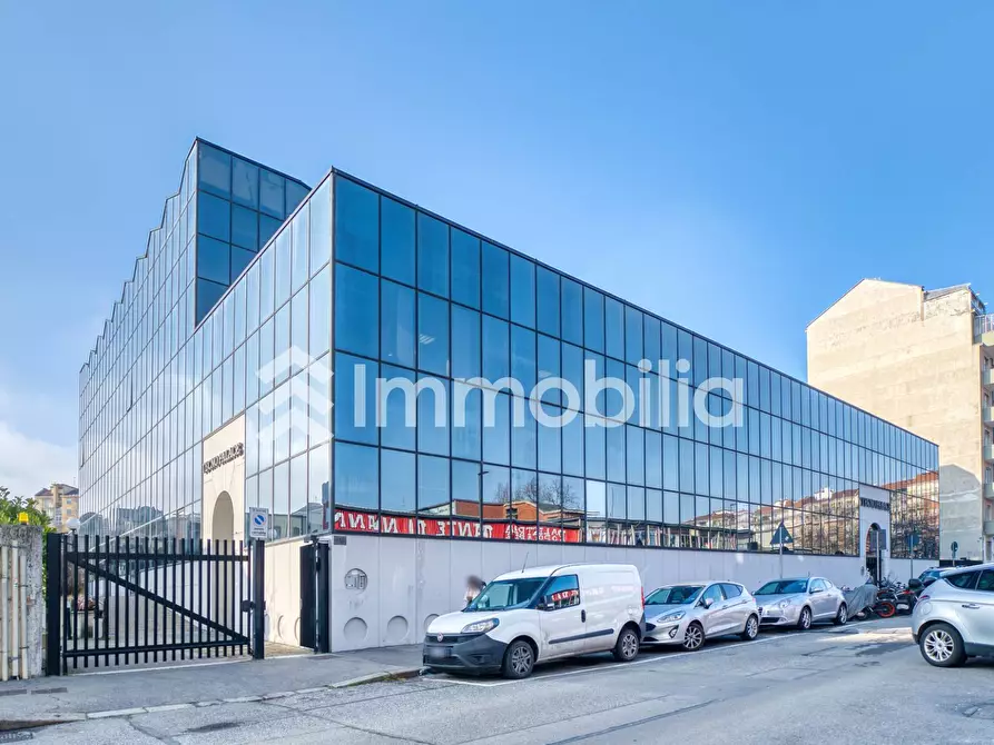 Immagine 30 di Ufficio in vendita  in Via Francesco Millio 41 a Torino