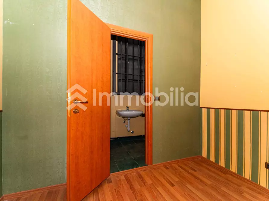 Immagine 13 di Magazzino in vendita  in Piazza Carlo Montanari 145 a Torino