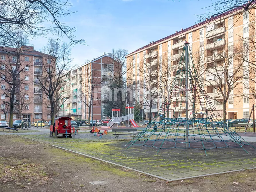 Immagine 3 di Appartamento in vendita  in Via Buriasco 1 a Torino