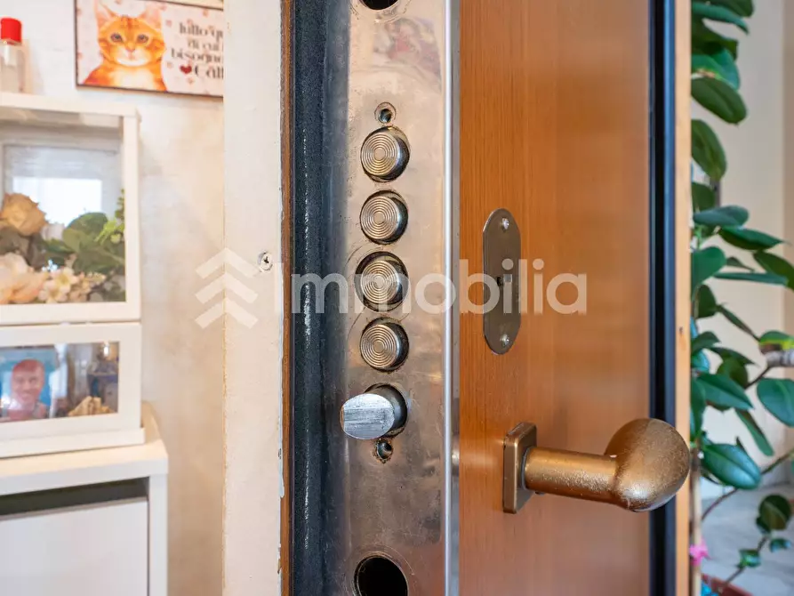 Immagine 8 di Appartamento in vendita  in Via Eugenio Barsanti 5 a Torino