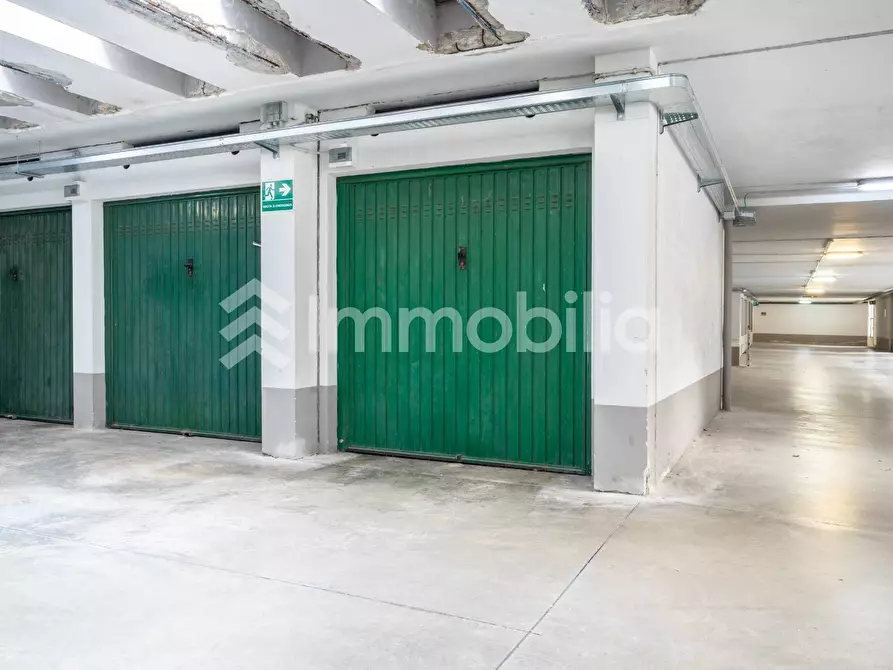 Immagine 25 di Appartamento in vendita  in Via Eugenio Barsanti 5 a Torino