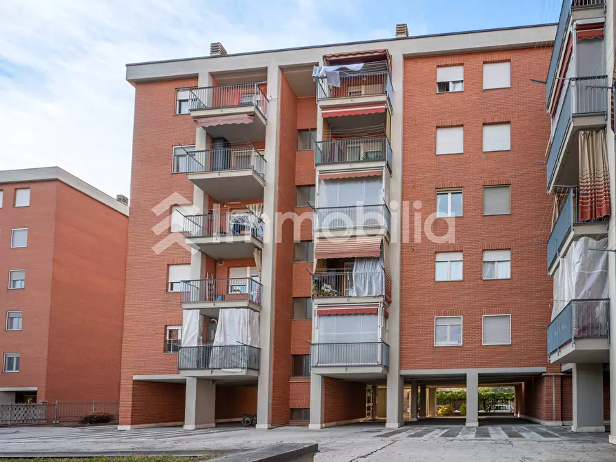 Immagine 30 di Appartamento in vendita  in Via Eugenio Barsanti 5 a Torino