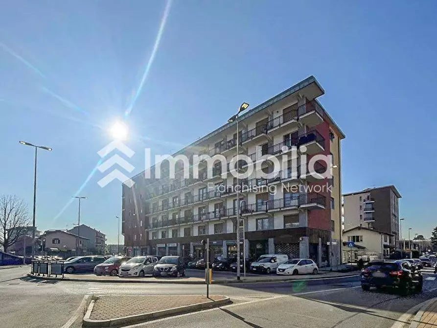 Immagine 1 di Appartamento in vendita  in piazza 1°maggio 10 a Grugliasco