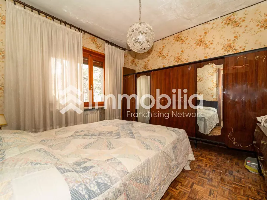 Immagine 4 di Villa in vendita  in Frazione Caserme 65 a Villar Perosa