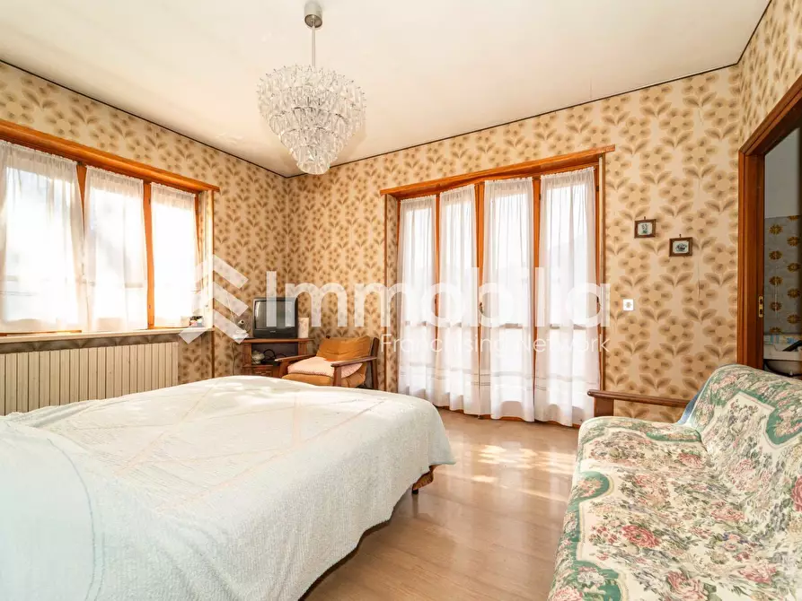 Immagine 7 di Villa in vendita  in Frazione Caserme 65 a Villar Perosa