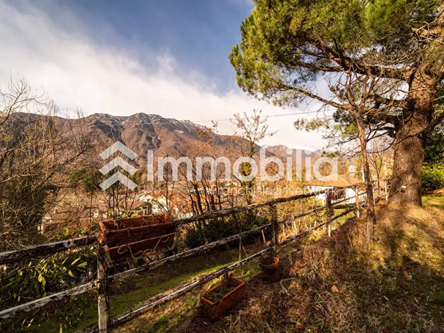 Immagine 2 di Villa in vendita  in Frazione Caserme 65 a Villar Perosa