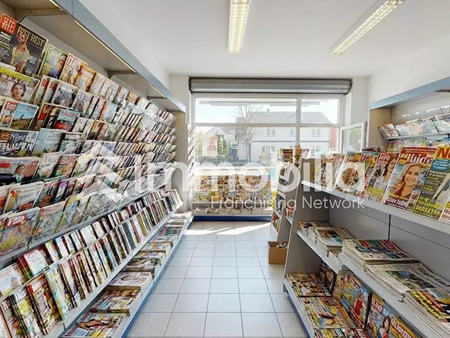 Immagine 5 di Locale commerciale in vendita  in Corso Regina Margherita 191 a Torino