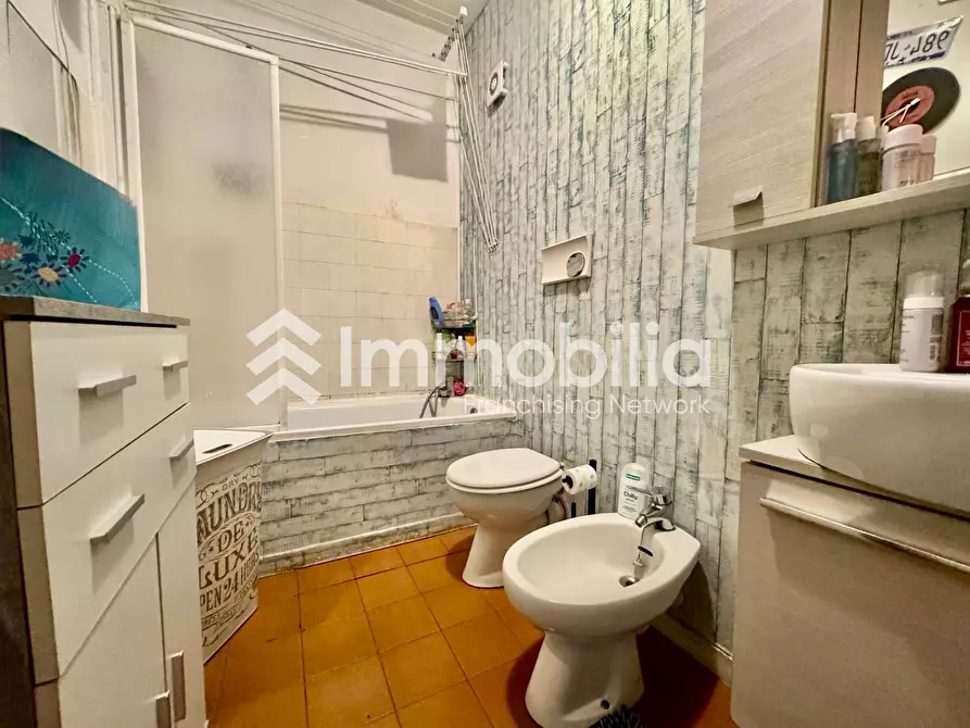 Immagine 21 di Appartamento in vendita  in via ivrea 29 a Torino