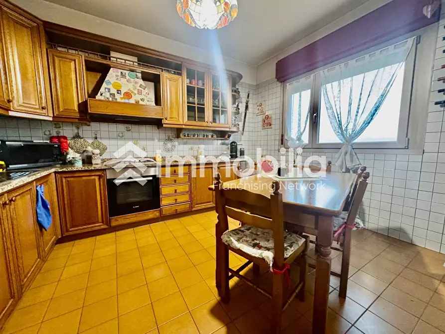 Immagine 6 di Appartamento in vendita  in via ivrea 29 a Torino