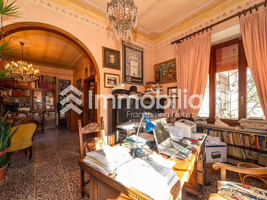 Immagine 30 di Villa in vendita  in Strada Genova 183 a Moncalieri