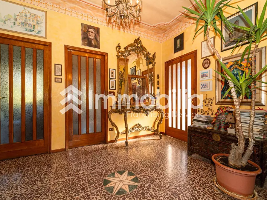 Immagine 36 di Villa in vendita  in Strada Genova 183 a Moncalieri