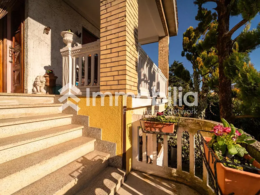 Immagine 51 di Villa in vendita  in Strada Genova 183 a Moncalieri
