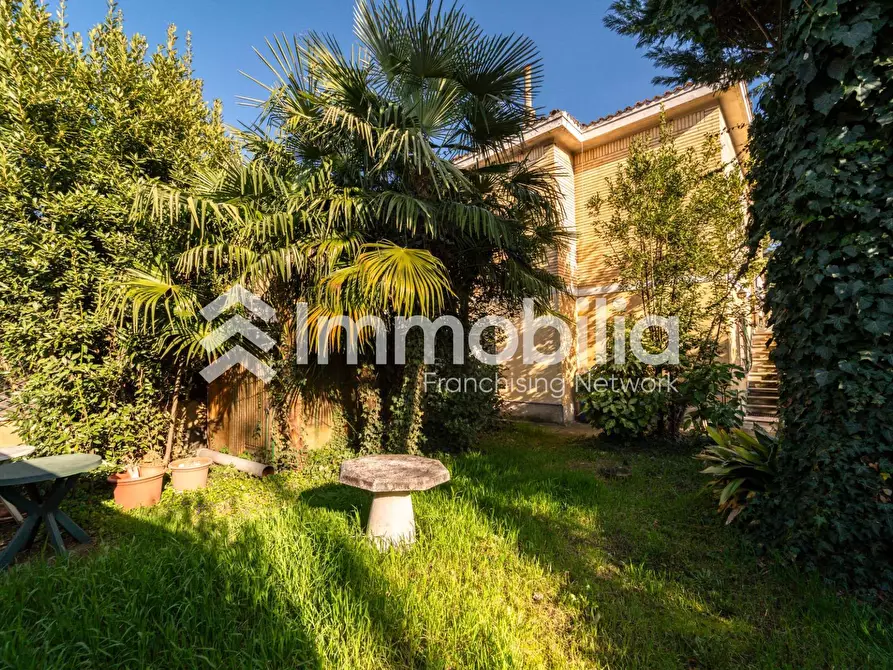 Immagine 53 di Villa in vendita  in Strada Genova 183 a Moncalieri