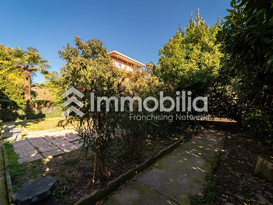 Immagine 66 di Villa in vendita  in Strada Genova 183 a Moncalieri
