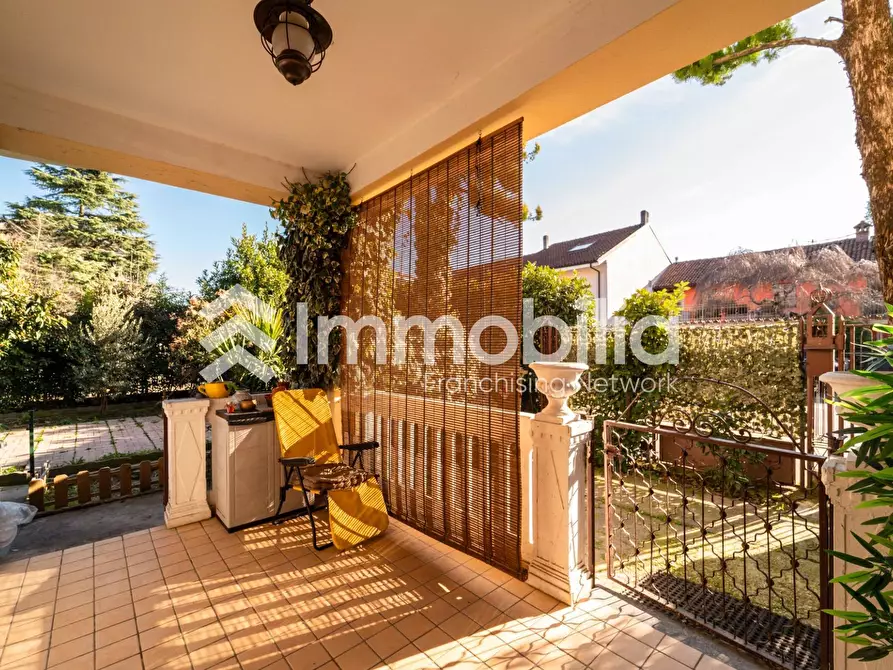 Immagine 43 di Villa in vendita  in Strada Genova 183 a Moncalieri